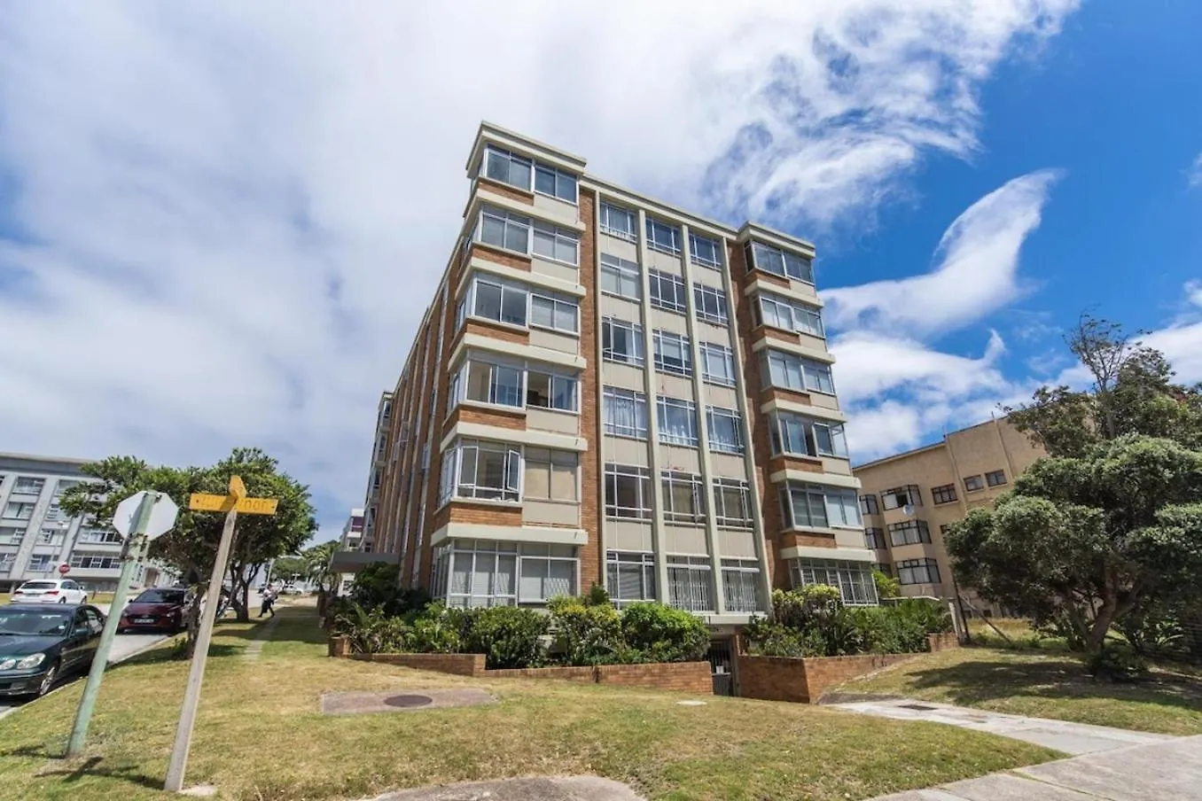 Tivoli Luxury Beach Apartment Port Elizabeth South Africa